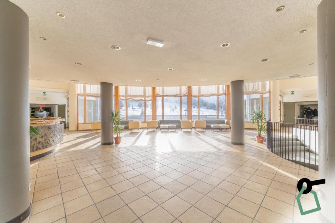Hotiday Hotel Sestriere Exterior foto