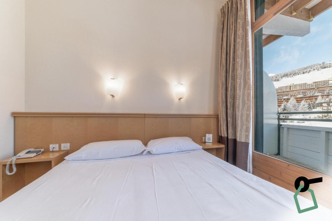 Hotiday Hotel Sestriere Exterior foto
